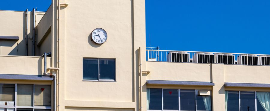 中高生同士の盗撮550人　4割が校内で発生、性的姿態撮影処罰法施行後